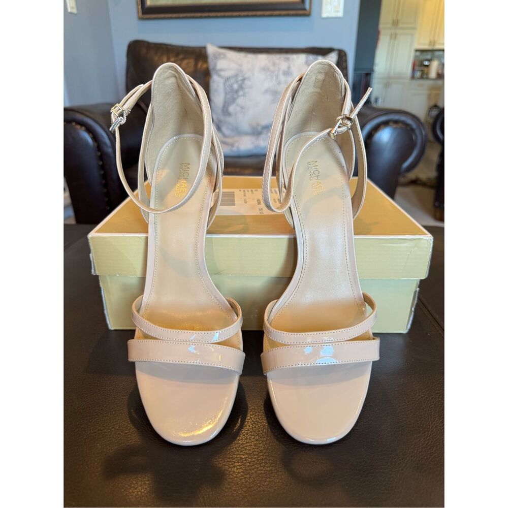 Micheal Kors Kimberly SandalsWoman Shoes - Picture 8 of 8